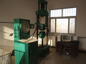 Universal testing machine For mechanical property